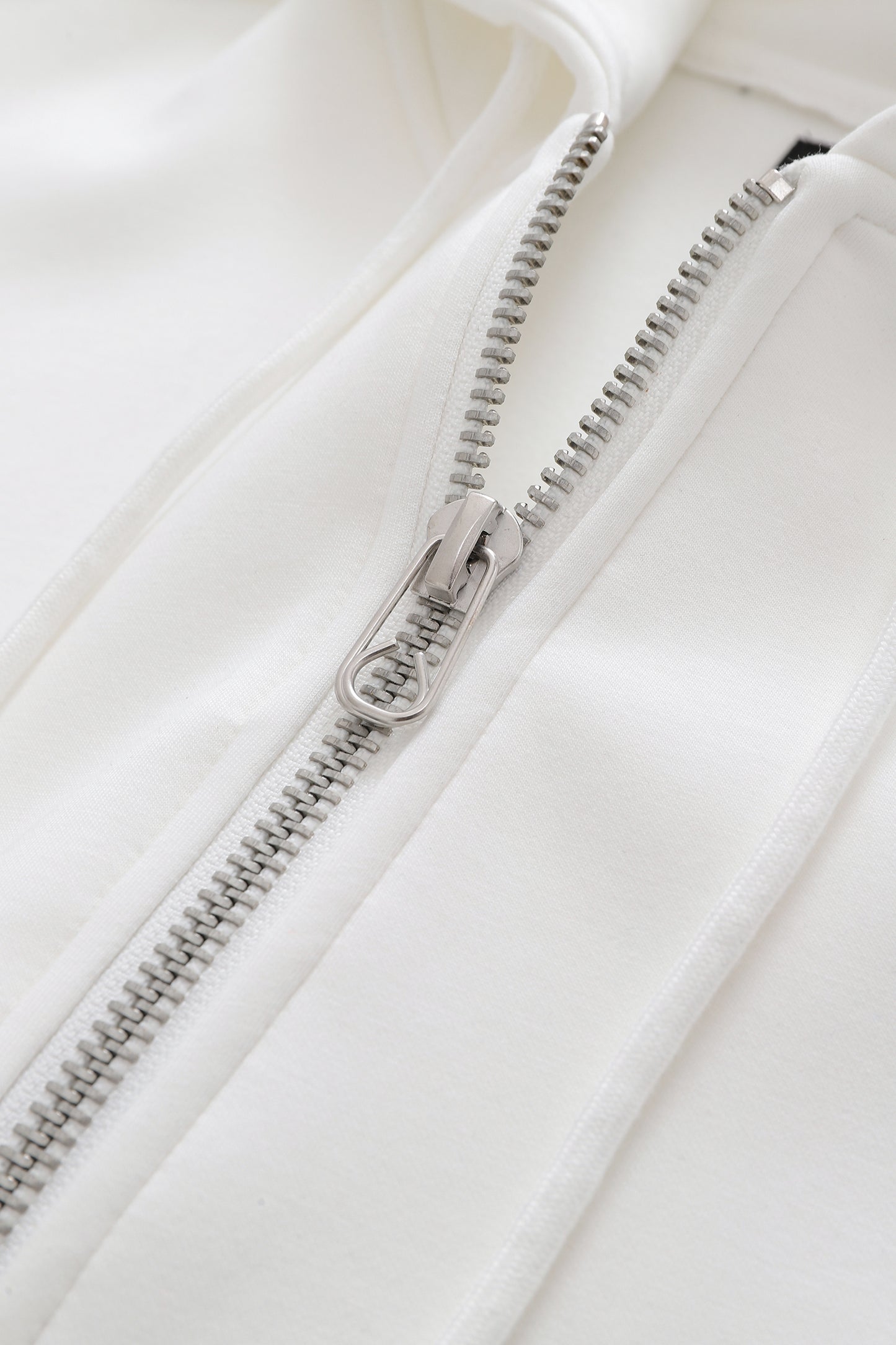 Yosqi London Zipped Hoodie(White)