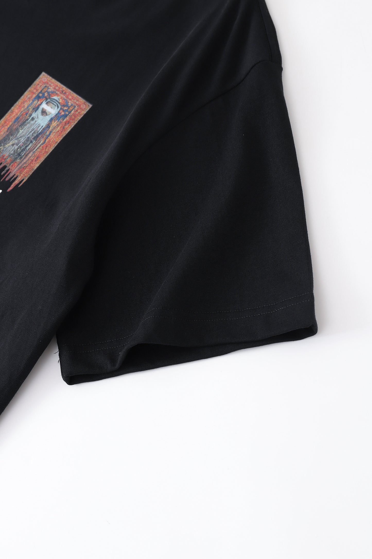 Yosqi Orange Melting Carpet Black tee