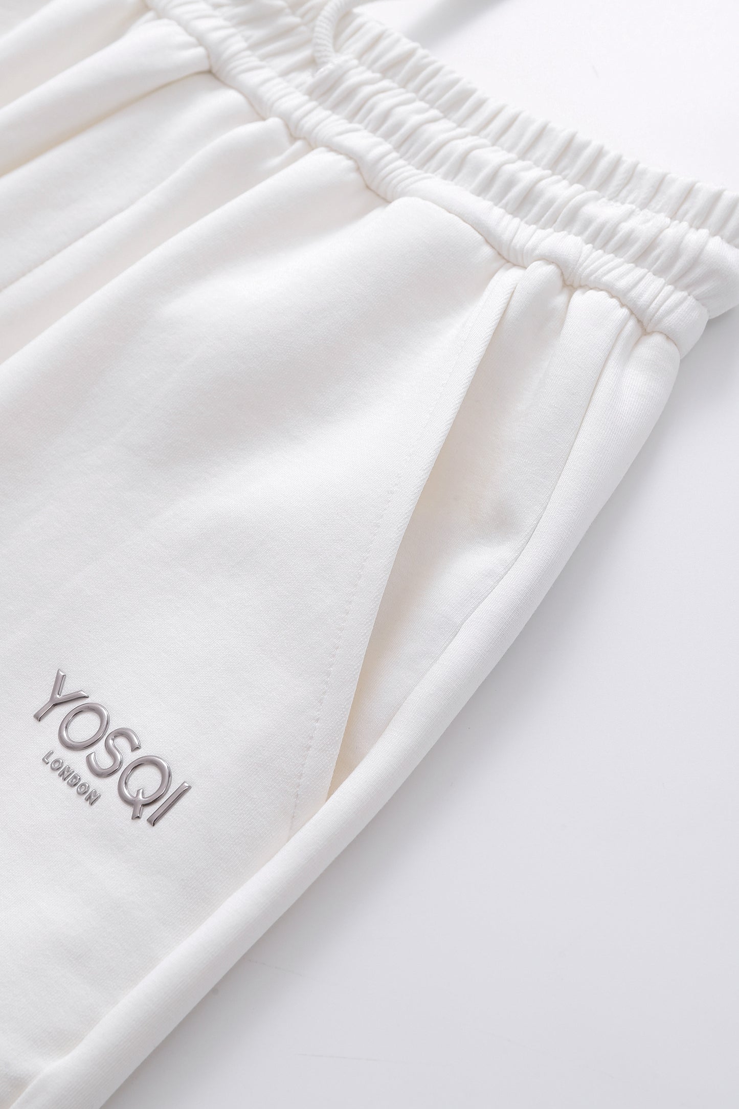 Yosqi Embossed Logo Pants(White)