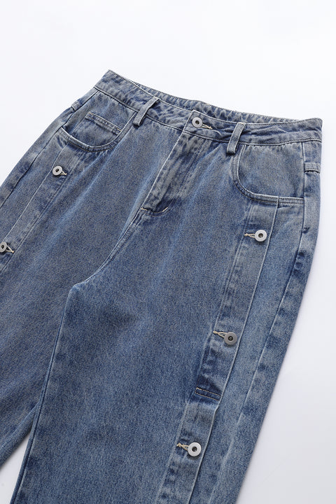 Buttoned Jeans