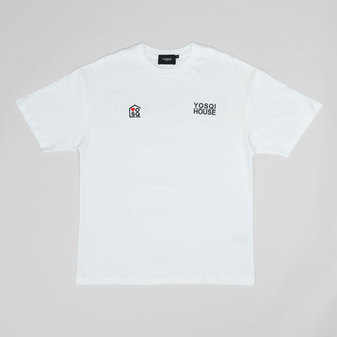 Yosqi 'Love above all' Tee